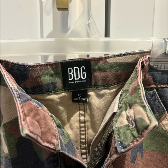 Urban outfitters cargo denim mini skirt - Picture 3 of 4